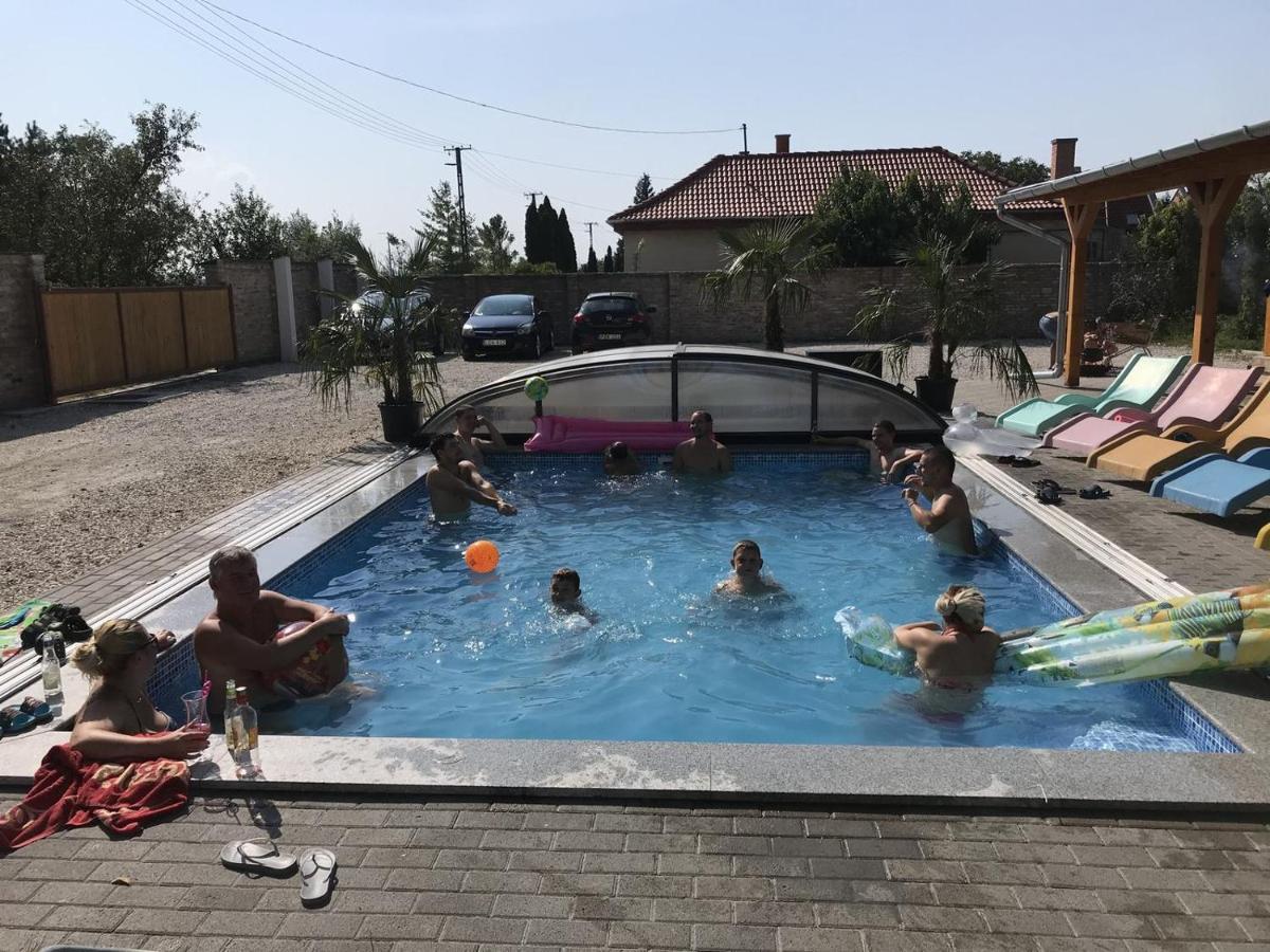 Nice Big House Balatonfenyves Esterno foto